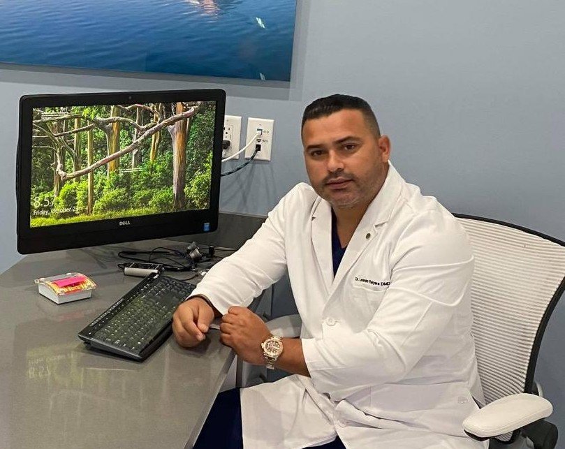 Dr. Leandro J. Reyes, DMD